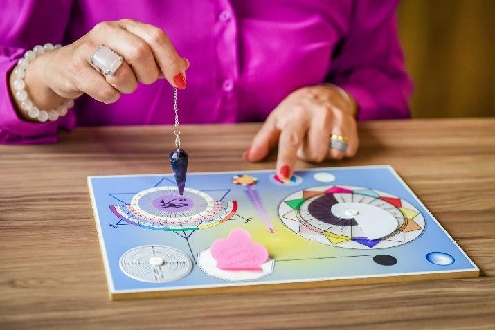 Mesa radiônica quântica